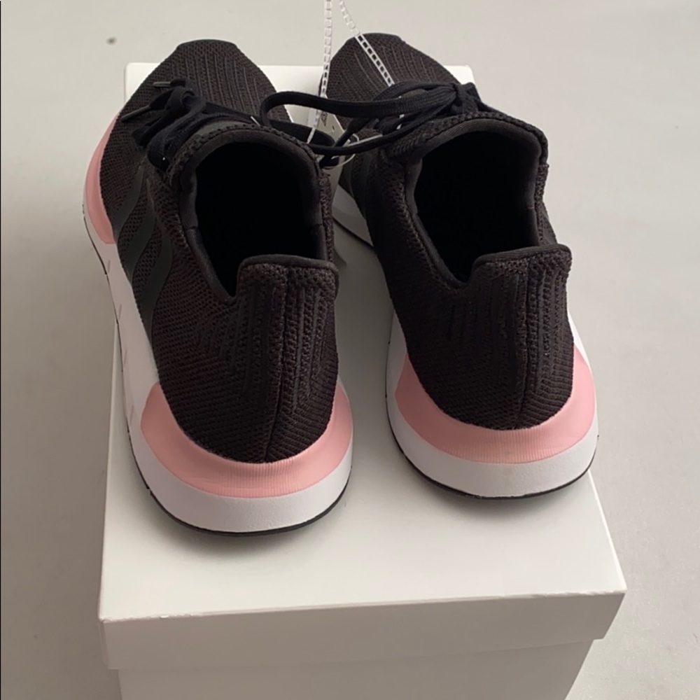 Adidas Swiftrun black and light pink mesh running sneakers 11 - Picture 3 of 8